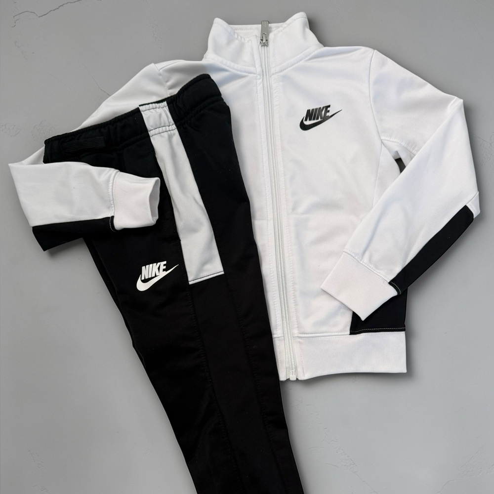 Nike Kids 4T White and Black Track Suit- Zip Front